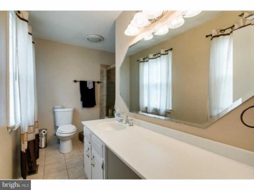 54 Argyle Ave, Blenheim NJ  08012-4564 exterior