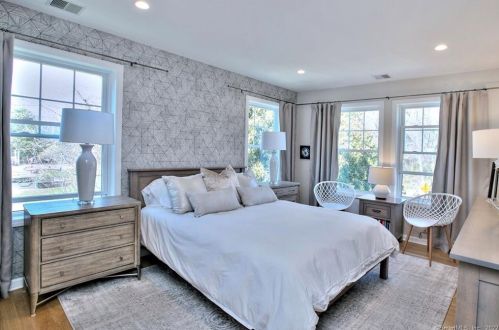 26 Bauer Pl, Westport CT 06880-4101 exterior