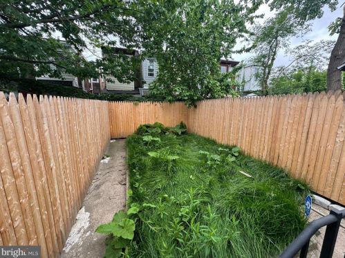 3083 Emerald St, Philadelphia PA  19134-3144 exterior