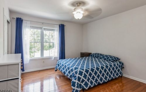 31 Hancock Rd, Piscataway NJ  08854-3621 exterior