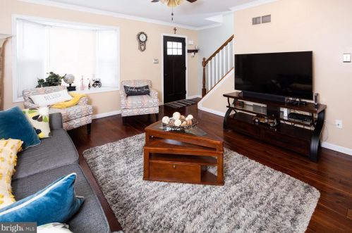 51 Mactavish Ct, New Castle DE 19720-6524 exterior