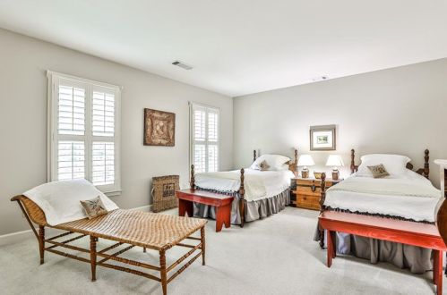 4748 Dunwoody Sta Dr, Atlanta GA 30338-4704 exterior