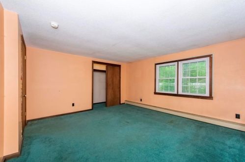 165 Old Concord Tpke, Barrington NH 03825-5153 exterior