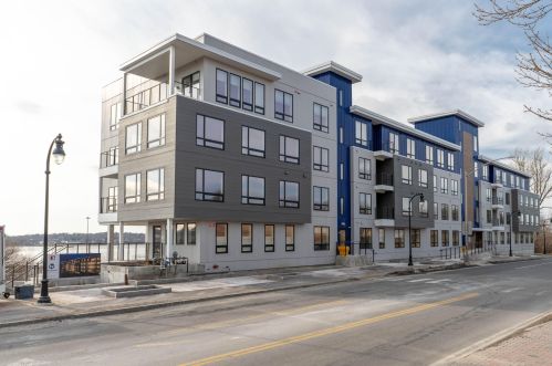 218 Washington Ave, Portland ME  04101-2632 exterior