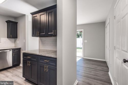 1915 Franklin St, Philadelphia PA 19122-2015 exterior