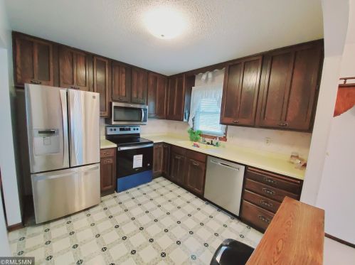 2447 Cowern Pl, Saint Paul MN 55109-4072 exterior