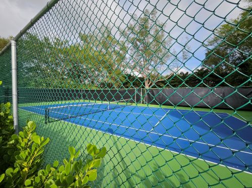 8044 Twin Lk Dr, Boca Raton FL 33496-1960 exterior