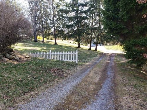 215 Ridge Ave, Pittsburgh, PA 15237-6900