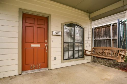 8803 Daytonia Ave, Dallas TX  75218-4111 exterior