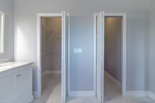 891 21 St, Naples FL 34117-4301 exterior