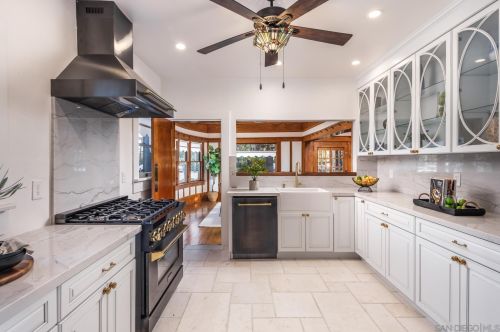 936 Adella Ave, San Diego CA  92118-2621 exterior