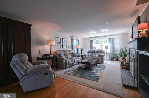 918 Church St, Limerick PA 19468-2123 exterior