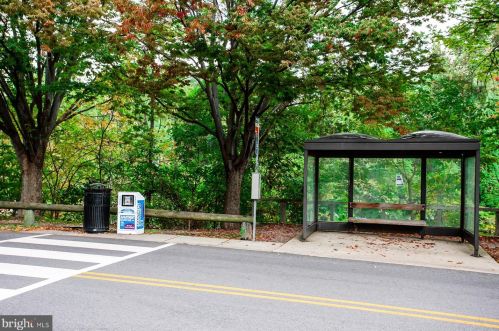 5300 Holmes Run Pkwy, Alexandria VA 22304-2834 exterior