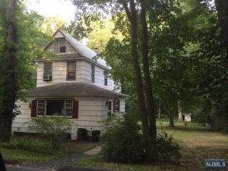 197 Pine St, Haworth NJ  07641-1320 exterior