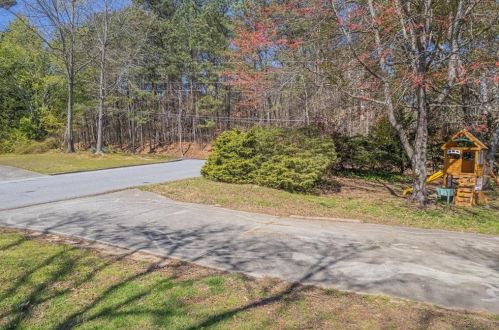 2802 Emerson Lake Dr, Lithonia GA  30078-6642 exterior