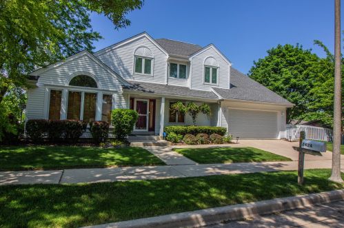 2424 Parnell Ave, Milwaukee WI 53221-4253 exterior