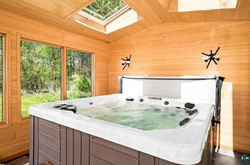 5413 Cloquet Rd, Duluth MN 55810-2149 exterior