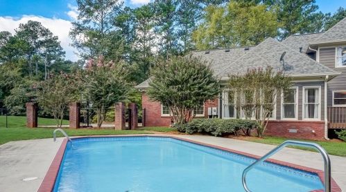 3810 Belle Glade Trl, Lithonia GA  30039-6700 exterior