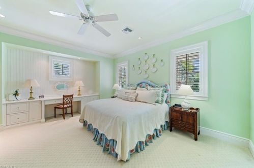 1437 Nighthawk Pt, Naples FL 34105-2789 exterior