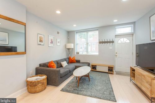 511 Christian St, Philadelphia PA  19147-4003 exterior