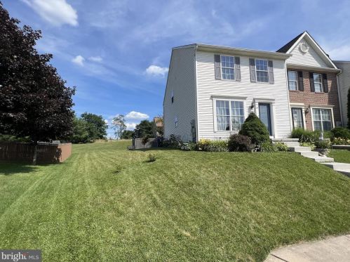 21 Johnamac, Littlestown, PA 17340-1148