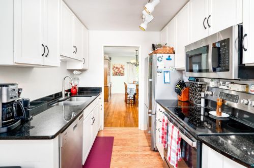 4109 Cooke St, Duluth MN 55804-1944 exterior