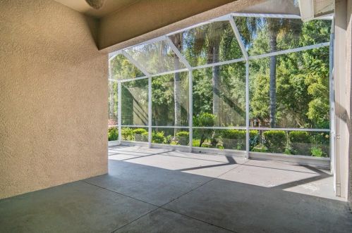 8028 Hampton Lake Dr, Tampa FL  33647-3558 exterior