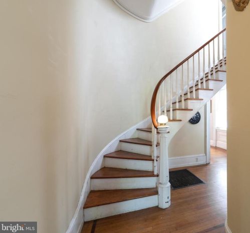 1223 6 St, Philadelphia PA 19120-3101 exterior