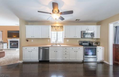 57 Netcong Rd, Mount Olive, NJ 07828-2123