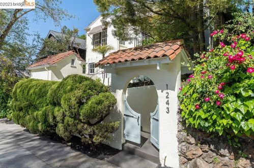 1243 Martin Luther King Jr Way, Berkeley CA 94709-1979 exterior