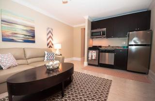 839 Diversey Pkwy, Chicago IL  60614-1440 exterior