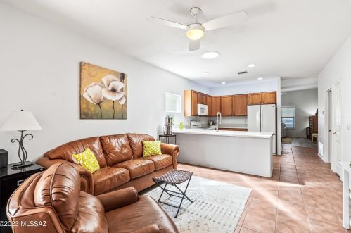 5245 Civano Blvd, Tucson AZ  85747-5744 exterior