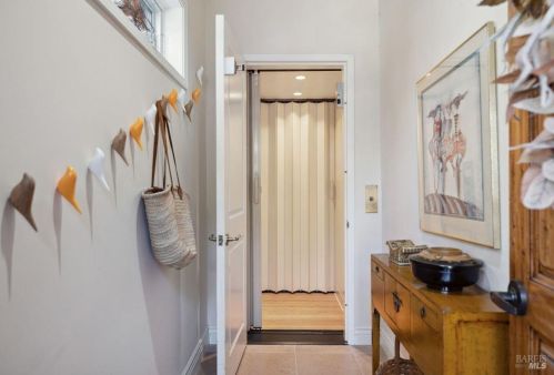 85 De Silva Is Dr, Mill Valley CA 94941-3029 exterior