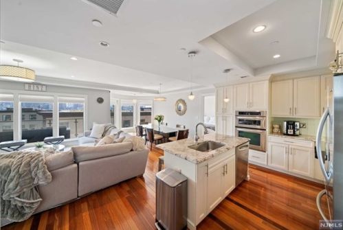 53 Eton Row, Union City NJ 07086 exterior