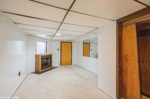 4023 Kilbourn Ave, Chicago IL 60641-1909 exterior