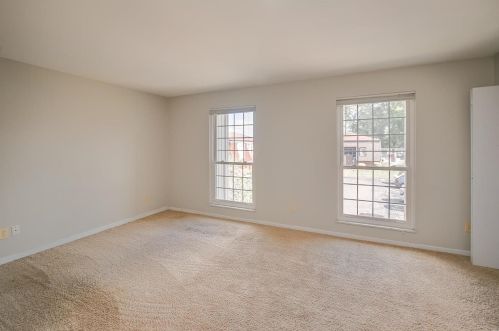 4263 Frst De Vl Dr, Saint Louis MO 63129-1805 exterior