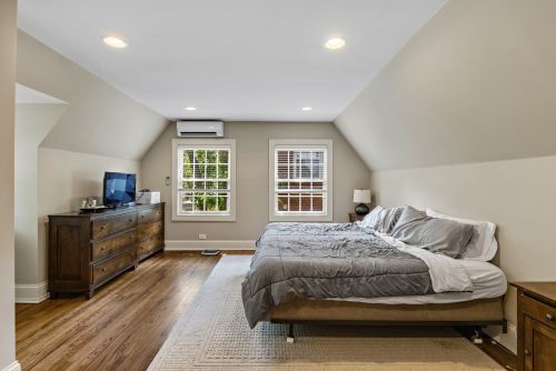 6853 Kildare Ave, Chicago IL 60803-2108 exterior