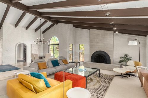 6825 18th St, Phoenix AZ  85042-5706 exterior