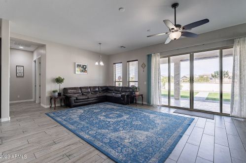 8603 16 Dr, Phoenix AZ 85041 exterior