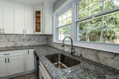 22 La Valencia Rd, Old Bridge NJ  08857-3305 exterior