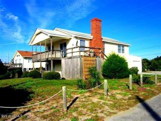 1401 Emerald Dr, Emerald Isle NC  28594-6724 exterior