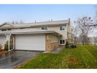 6137 Creek View Trl, Hopkins, MN 55345-6110