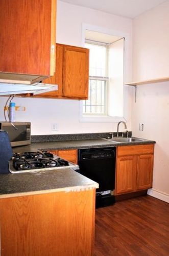 2536 Maple Ave, Pittsburgh PA 15214-3321 exterior