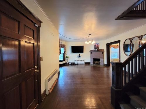 156 Prospect Ave, Middletown, NY 10940-3941