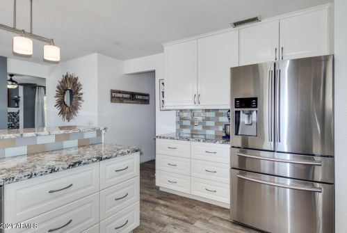 13229 40 St, Phoenix AZ 85018-1601 exterior