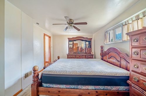 127 Richland Dr, Pittsburgh PA 15235-4413 exterior