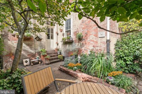 601 18 St, Philadelphia PA 19140-1013 exterior