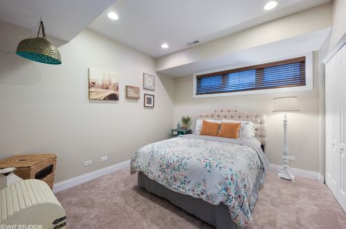 2318 Montana St, Chicago IL 60614-2220 exterior