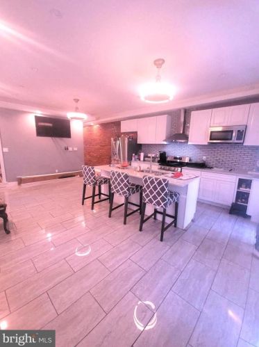 1124 Fillmore St, Philadelphia PA 19124-2927 exterior