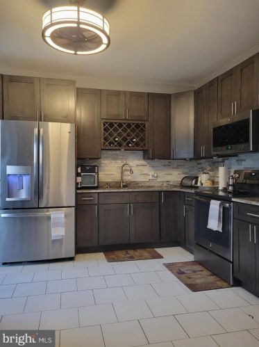 531 Benner St, Philadelphia PA 19149-3214 exterior